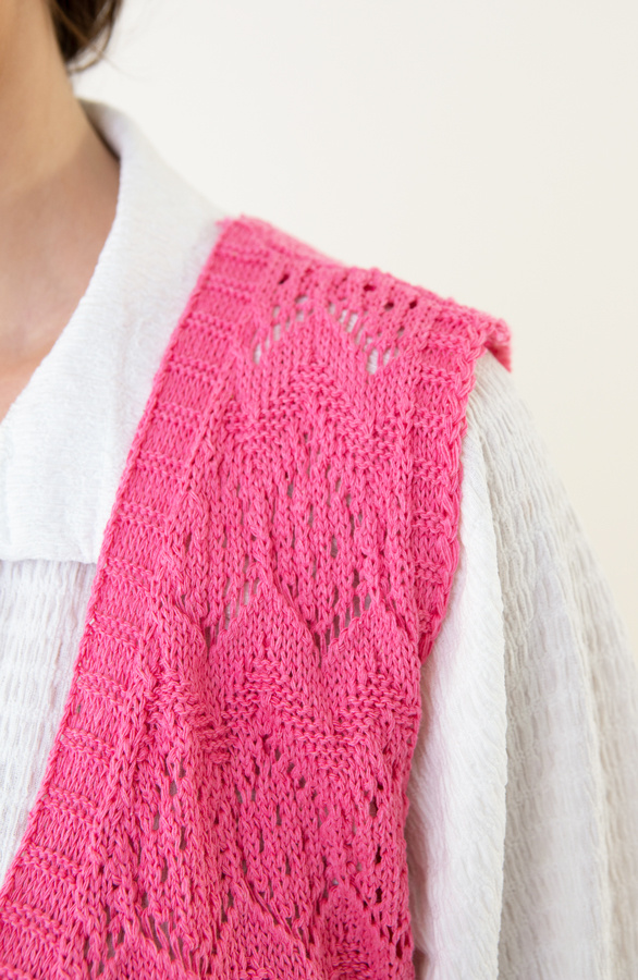 Knitted-Gilet-Amira-Candy-Pink-4